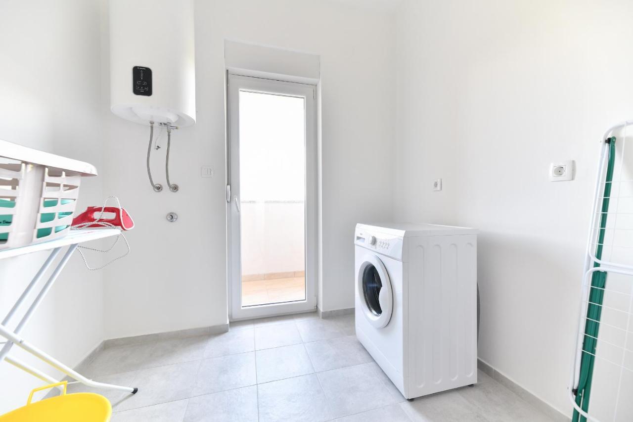 Apartmani J&M Sukosan Ngoại thất bức ảnh